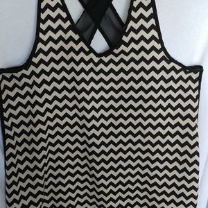 Toujours Black/White Chevron Top